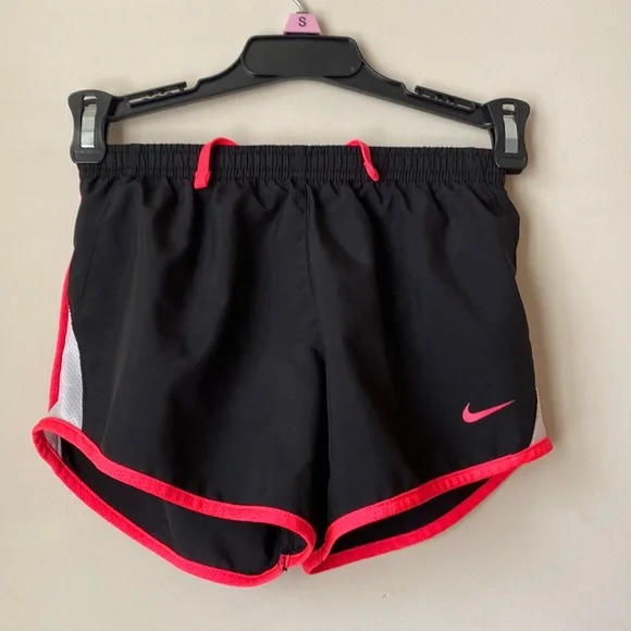 Nike Girls Dri-Fit Shorts, Size Small - Picture 1 of 7